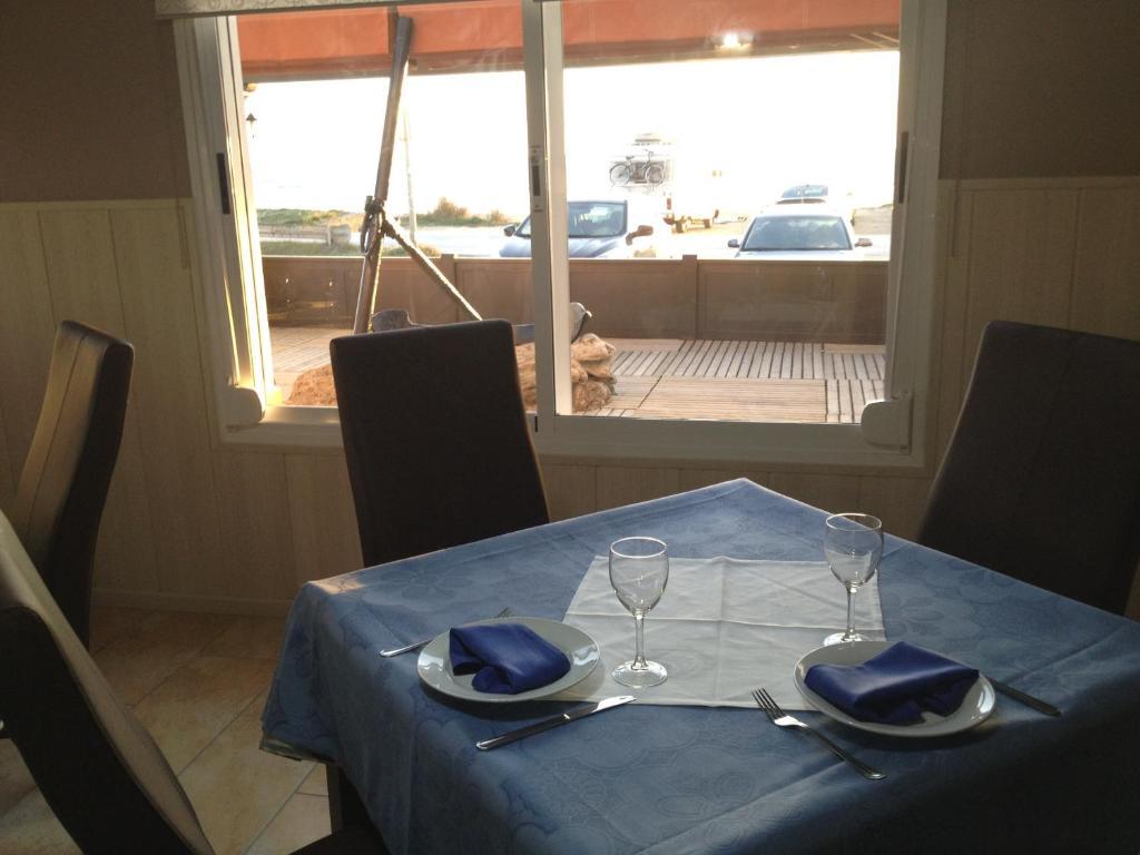 Hostal El Alferez Vejer de la Frontera Zewnętrze zdjęcie