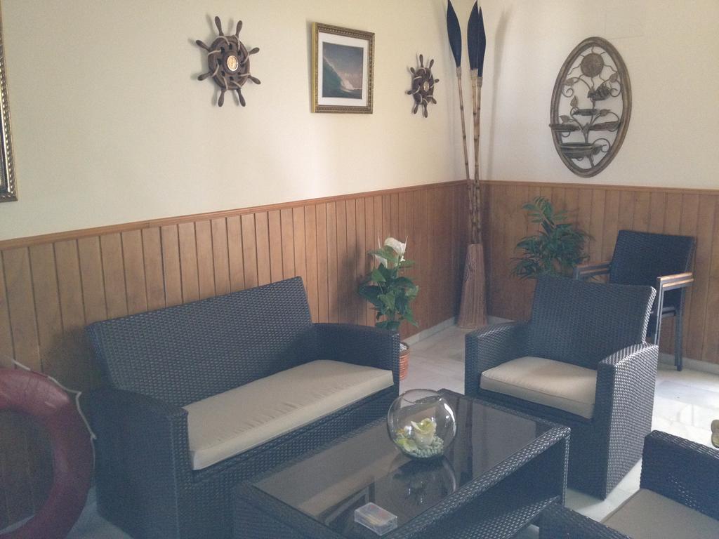 Hostal El Alferez Vejer de la Frontera Zewnętrze zdjęcie